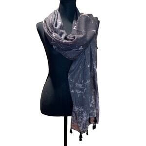 Women's Norte Large Viscose Fringed Star Print Gray Scarf, EUC